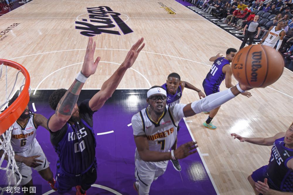 表亲自会面 表亲自会面